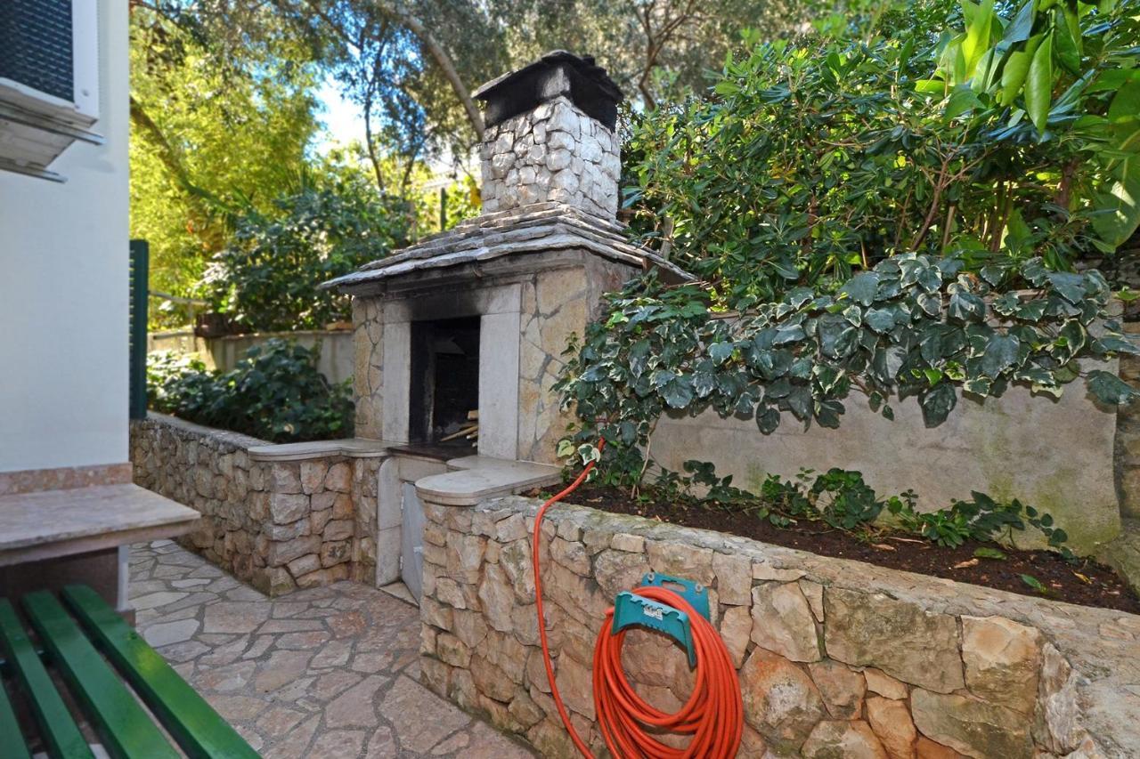 Apartments With A Parking Space Slatine, Ciovo - 5158 Trogir Buitenkant foto