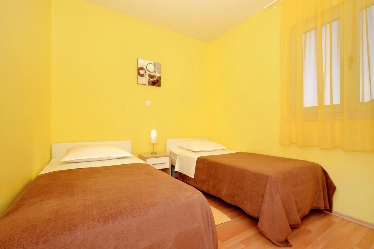 Apartments With A Parking Space Slatine, Ciovo - 5158 Trogir Buitenkant foto
