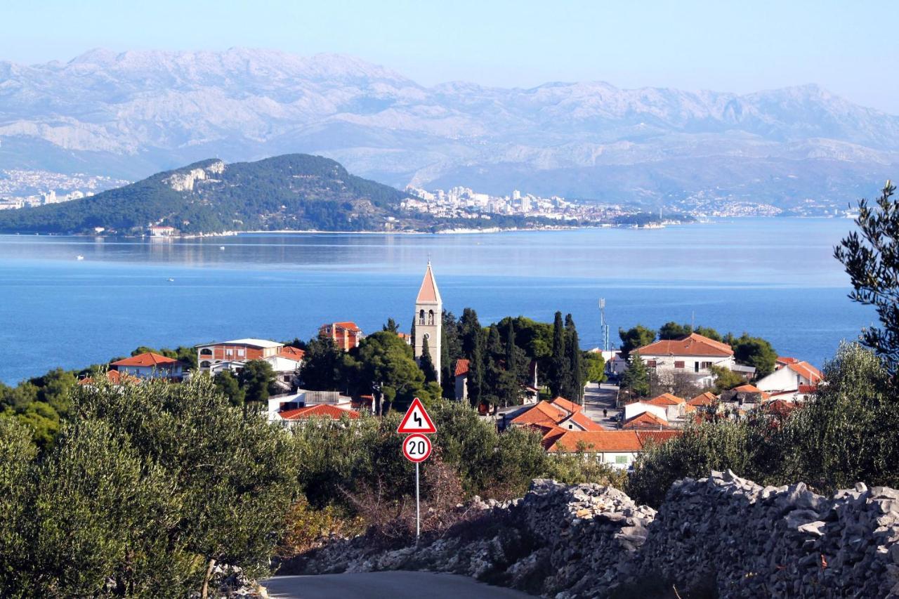 Apartments With A Parking Space Slatine, Ciovo - 5158 Trogir Buitenkant foto